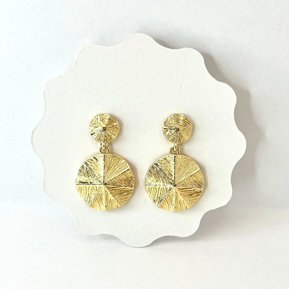 Gold Dangle Drop earrings Office Casual Minimalist Modern Leafy 1 inch - Picture 3 of 7